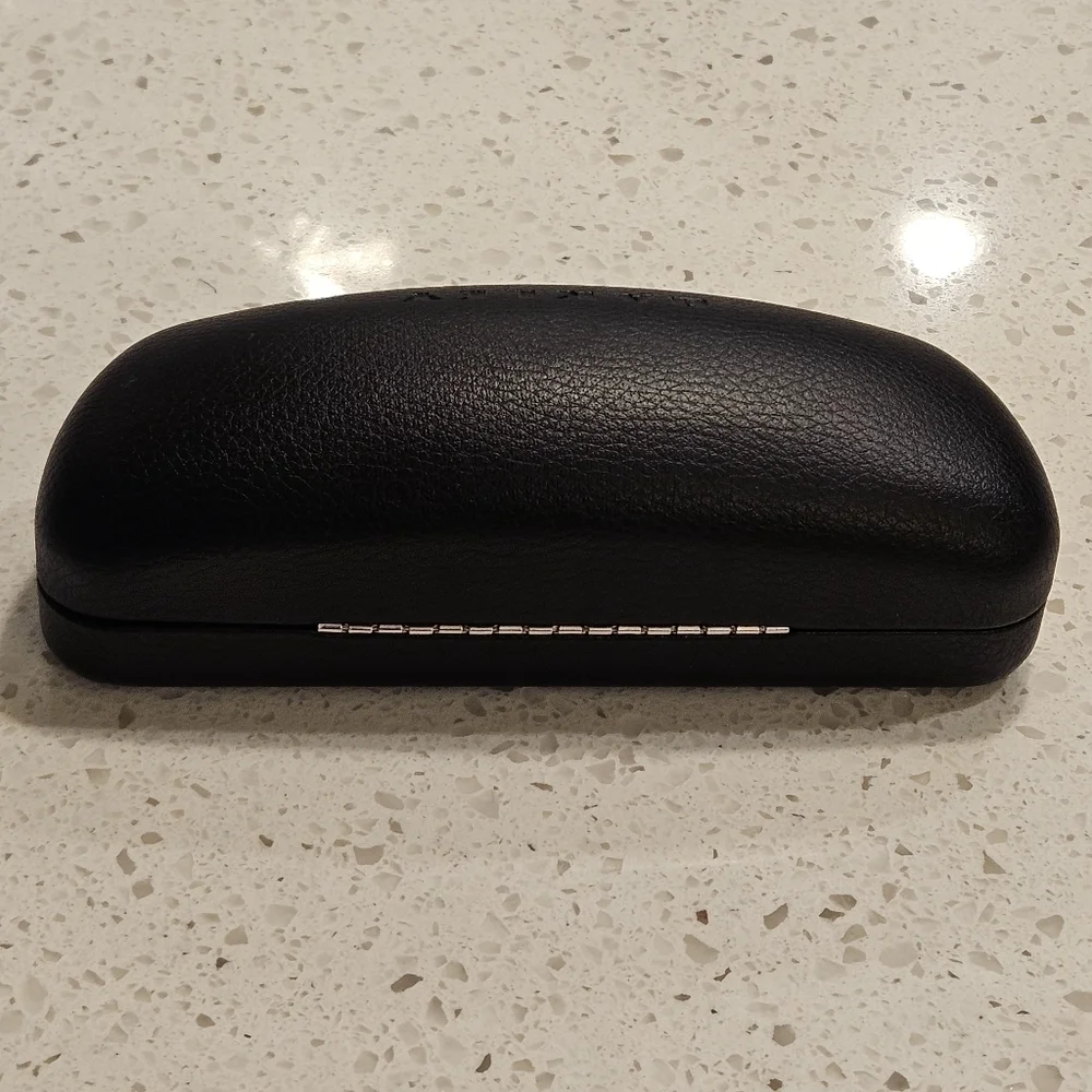 Oakley Black Hard Clam Shell Dimple Glasses Case | Black Embossed Logo